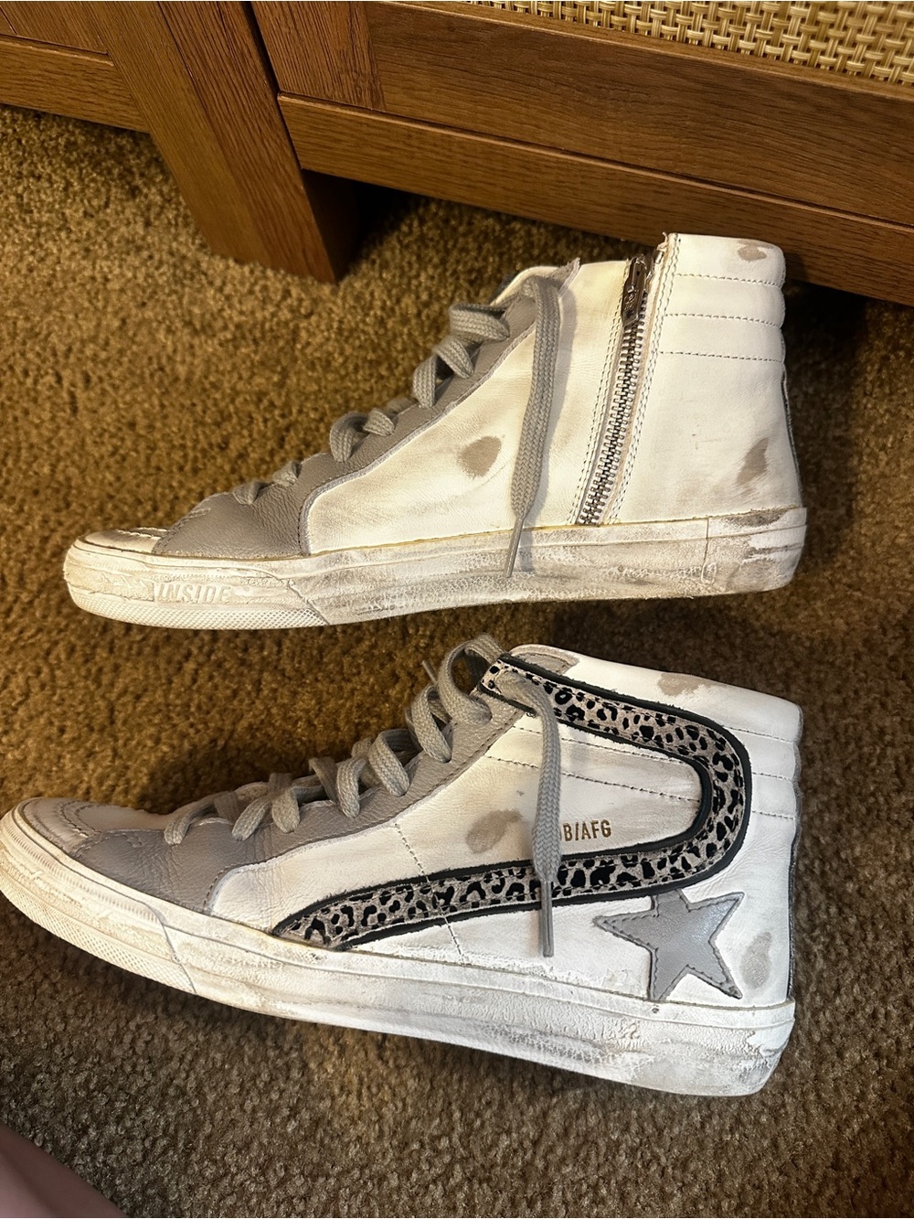 Golden Goose Sneakers - Picture 5 of 16